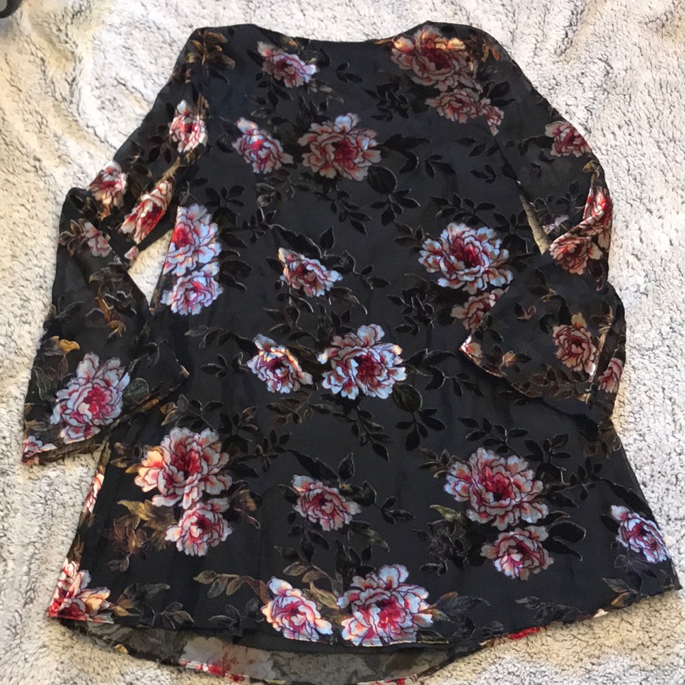 NWT Cupcakes and Cashmere Valda Velvet Dress - Picture 5 of 5